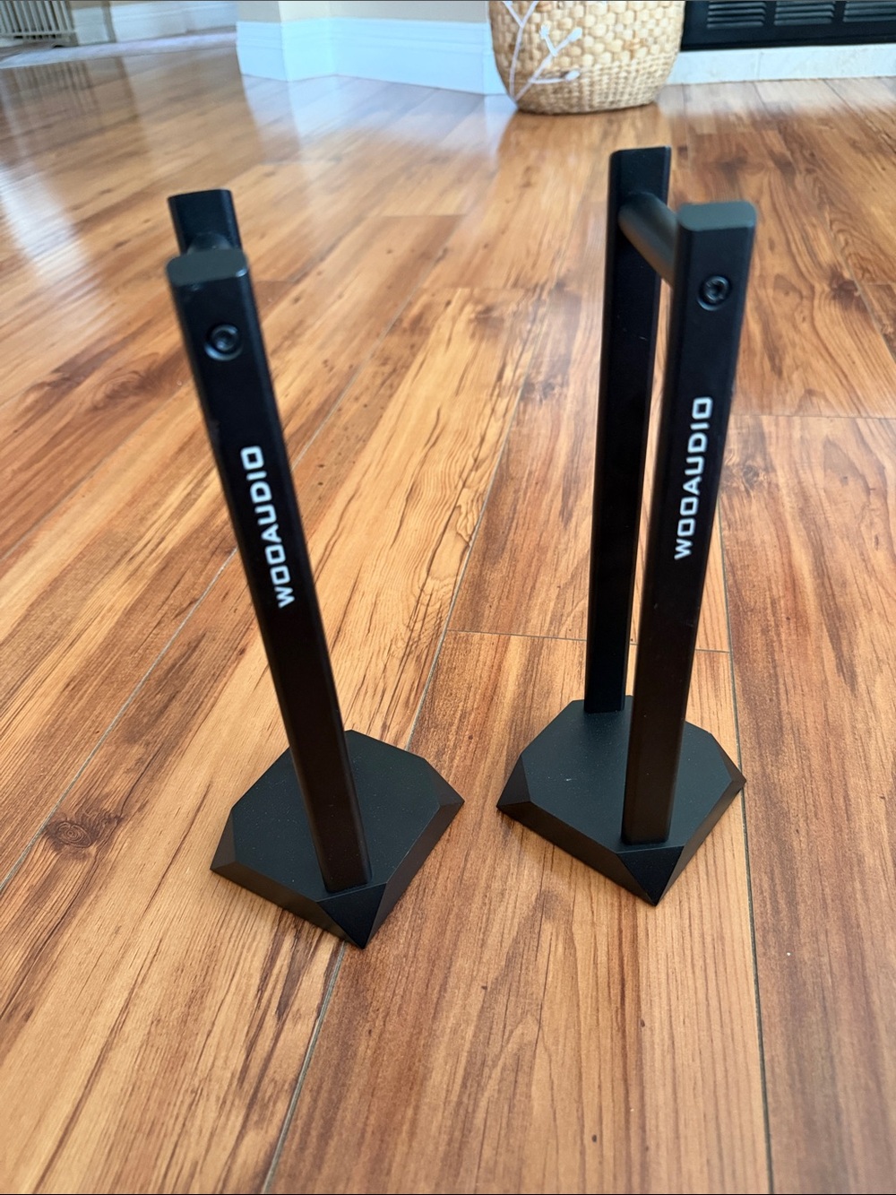 WOOAUDIO HPS-H Headphone Stand
